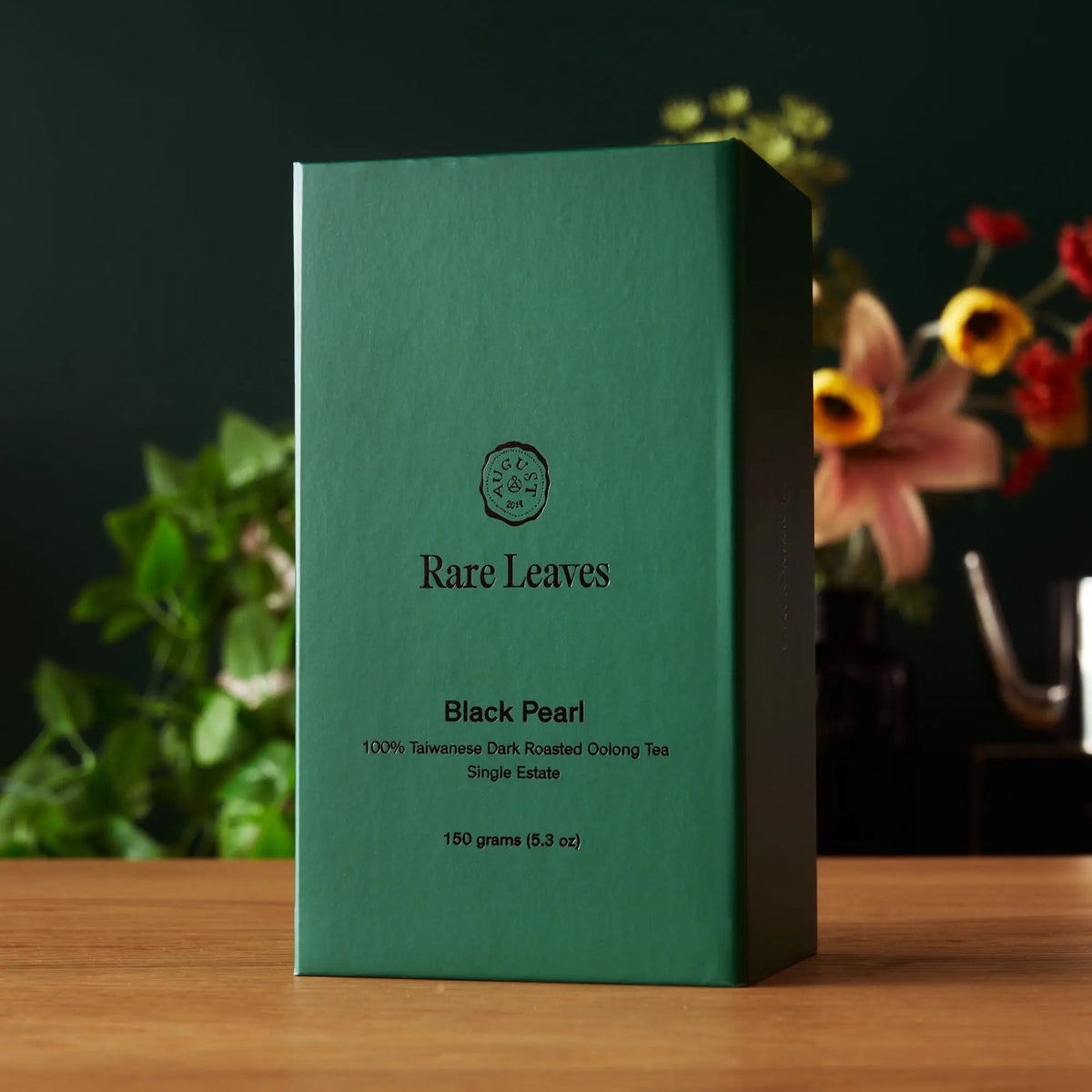 August Rare Leaves Black Pearl Taiwanese oolong tea in elegant green gift box
